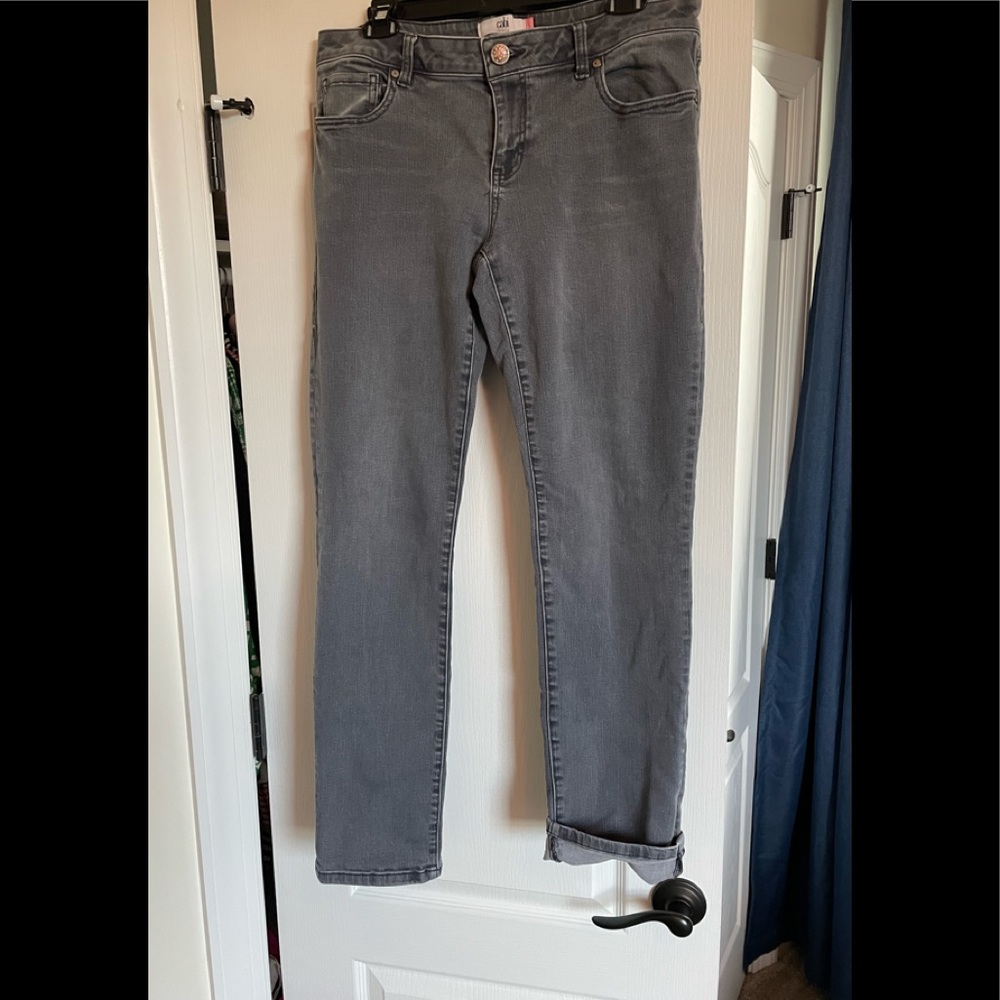 Cabi gray skin boyfriend jeans